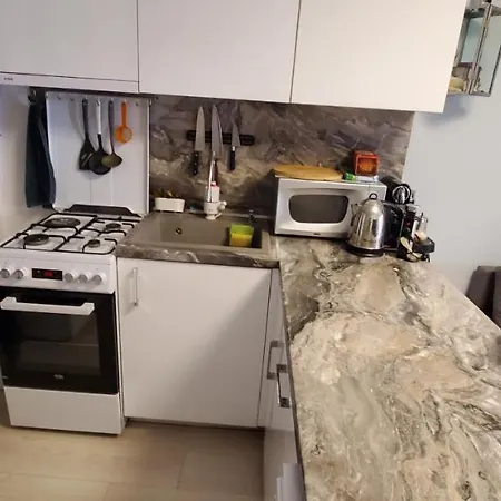 Villa Deluxe Center House With Garden's Tent ,2 Bedrooms And Living Next To The And Sea Garden- 5 Min By Walk,with Equiped Kitchen