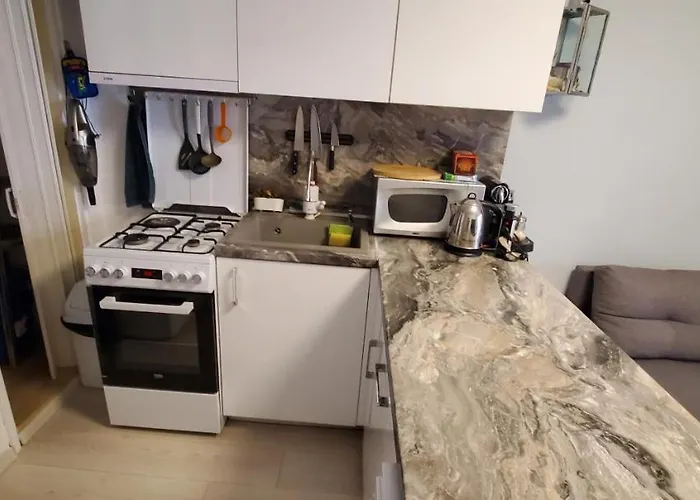 Луксозна вила Deluxe Center House With Garden's Tent ,2 Bedrooms And Living Next To The And Sea Garden- 5 Min By Walk,with Equiped Kitchen