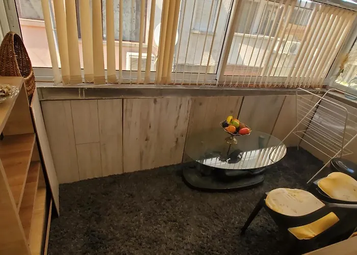 Deluxe Center House With Garden's Tent ,2 Bedrooms And Living Next To The And Sea Garden- 5 Min By Walk,with Equiped Kitchen Луксозна вила