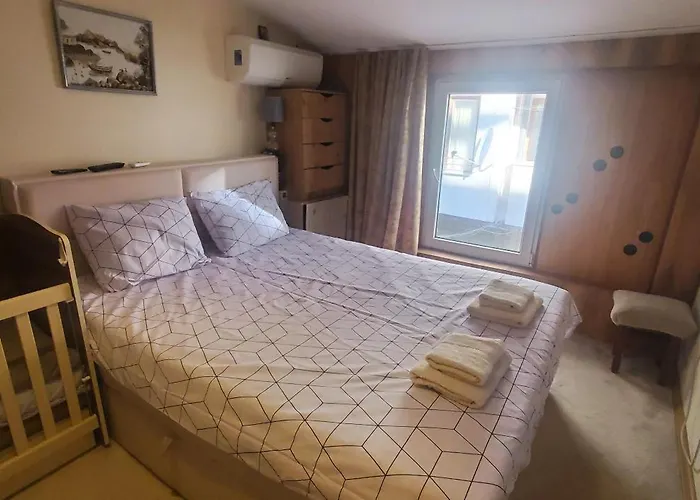 Deluxe Center House With Garden's Tent ,2 Bedrooms And Living Next To The And Sea Garden- 5 Min By Walk,with Equiped Kitchen Луксозна вила