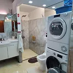 ヴィラ Deluxe Center Independent House -5 Min By Walk From #house With Garden's Tent ,2 Bedrooms And Living With Equiped Kitchen&comfort Included ブルガス