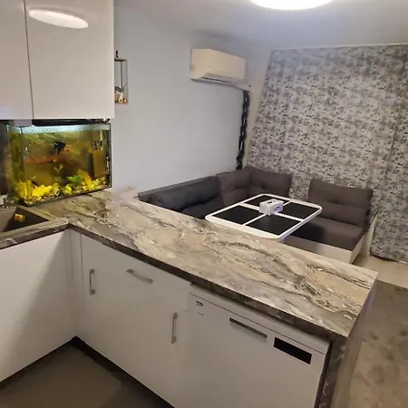 빌라 Deluxe Center Independent House -5 Min By Walk From #house With Garden's Tent ,2 Bedrooms And Living With Equiped Kitchen&comfort Included *