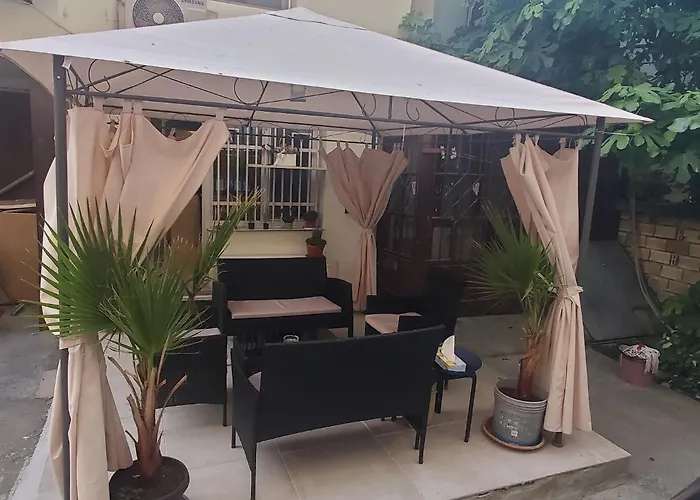 Deluxe Center House With Garden's Tent ,2 Bedrooms And Living Next To The And Sea Garden- 5 Min By Walk,with Equiped Kitchen Villa