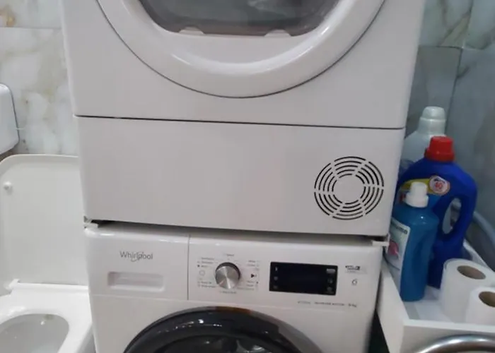 Villa Deluxe Center House With Garden's Tent ,2 Bedrooms And Living Next To The And Sea Garden- 5 Min By Walk,with Equiped Kitchen *