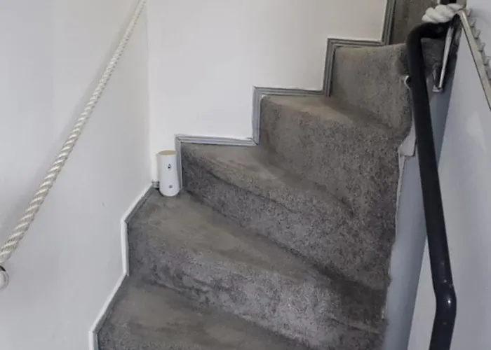 Deluxe Center House With Garden's Tent ,2 Bedrooms And Living Next To The And Sea Garden- 5 Min By Walk,with Equiped Kitchen